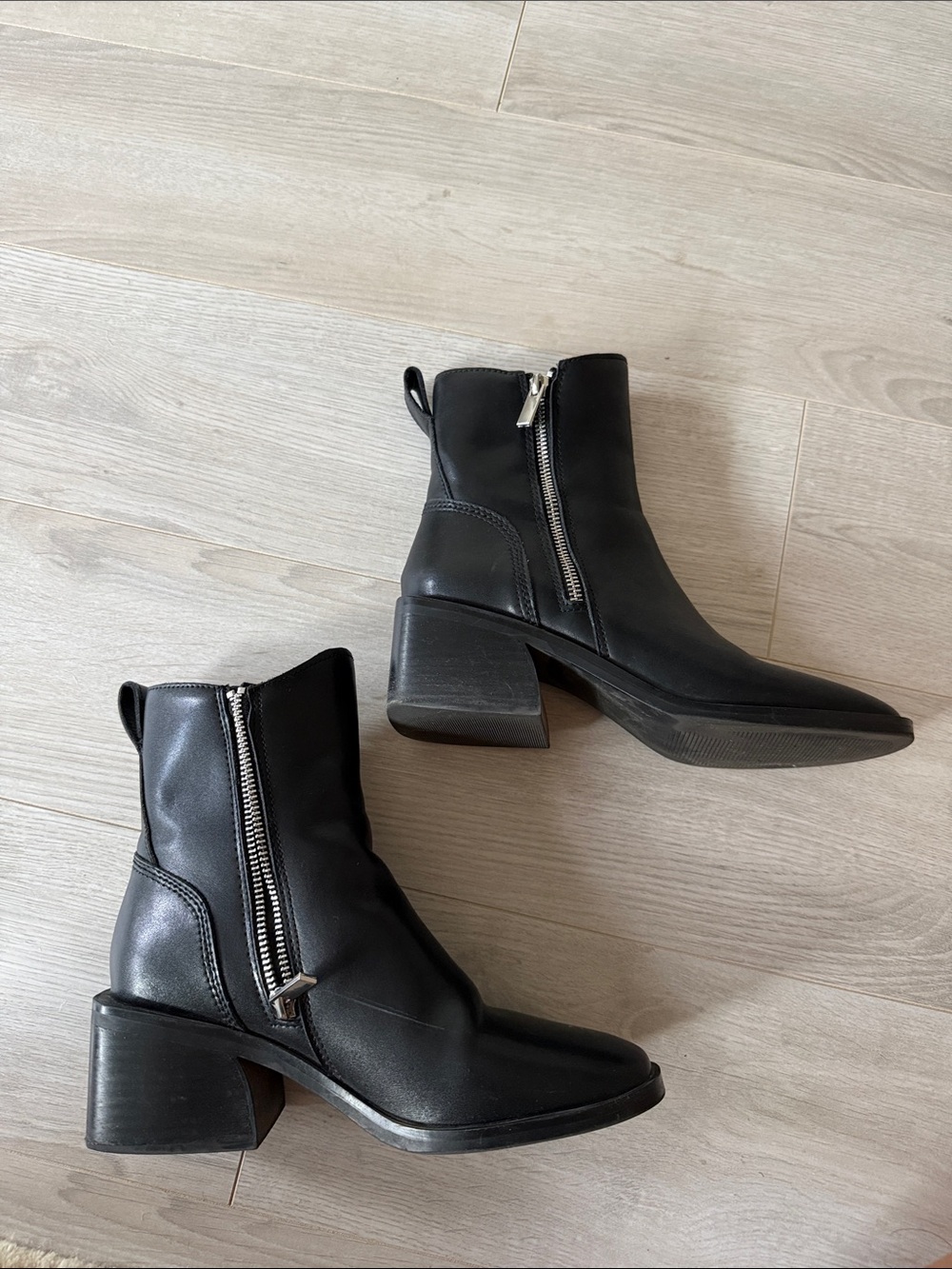 Steve Madden RUTHY Booties - Picture 2 of 2